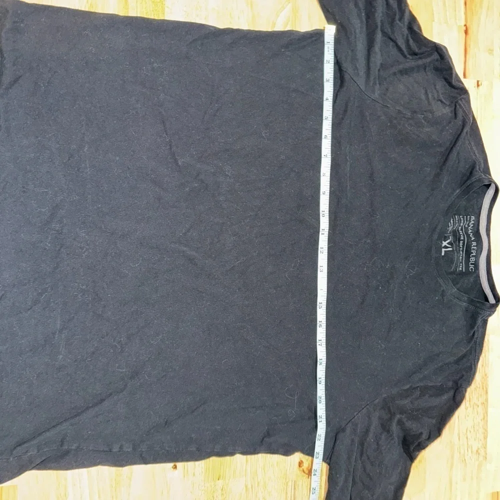 Banana Republic Black Long Sleeve Tee Classic Crew
